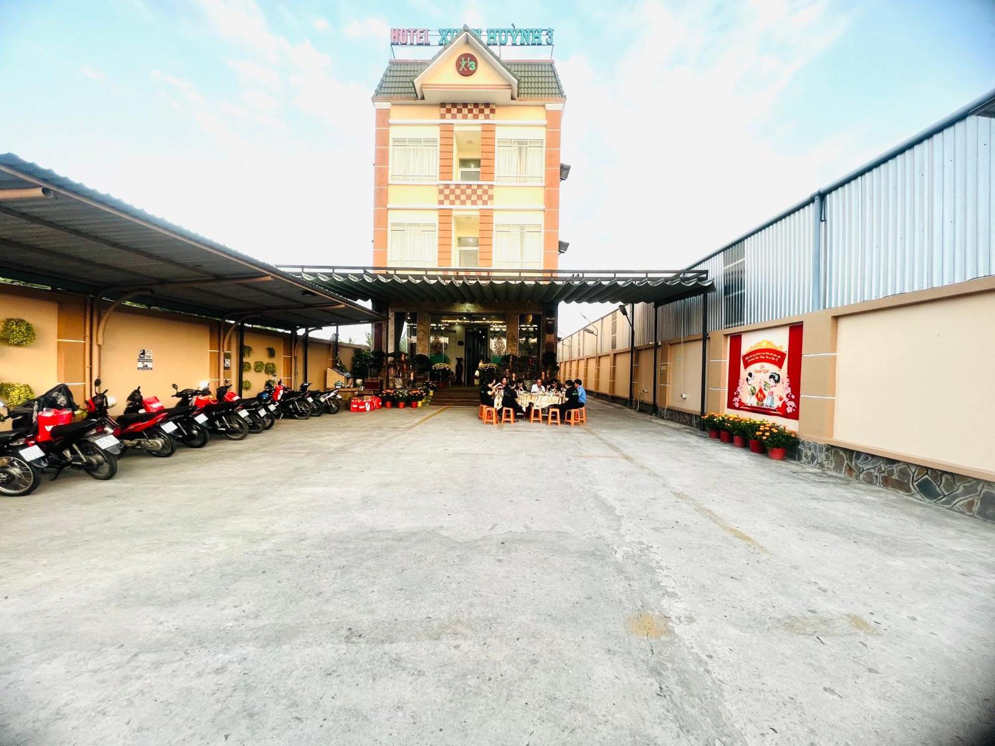 XUÂN HUỲNH 3 Hotel Soc Trang Exterior foto