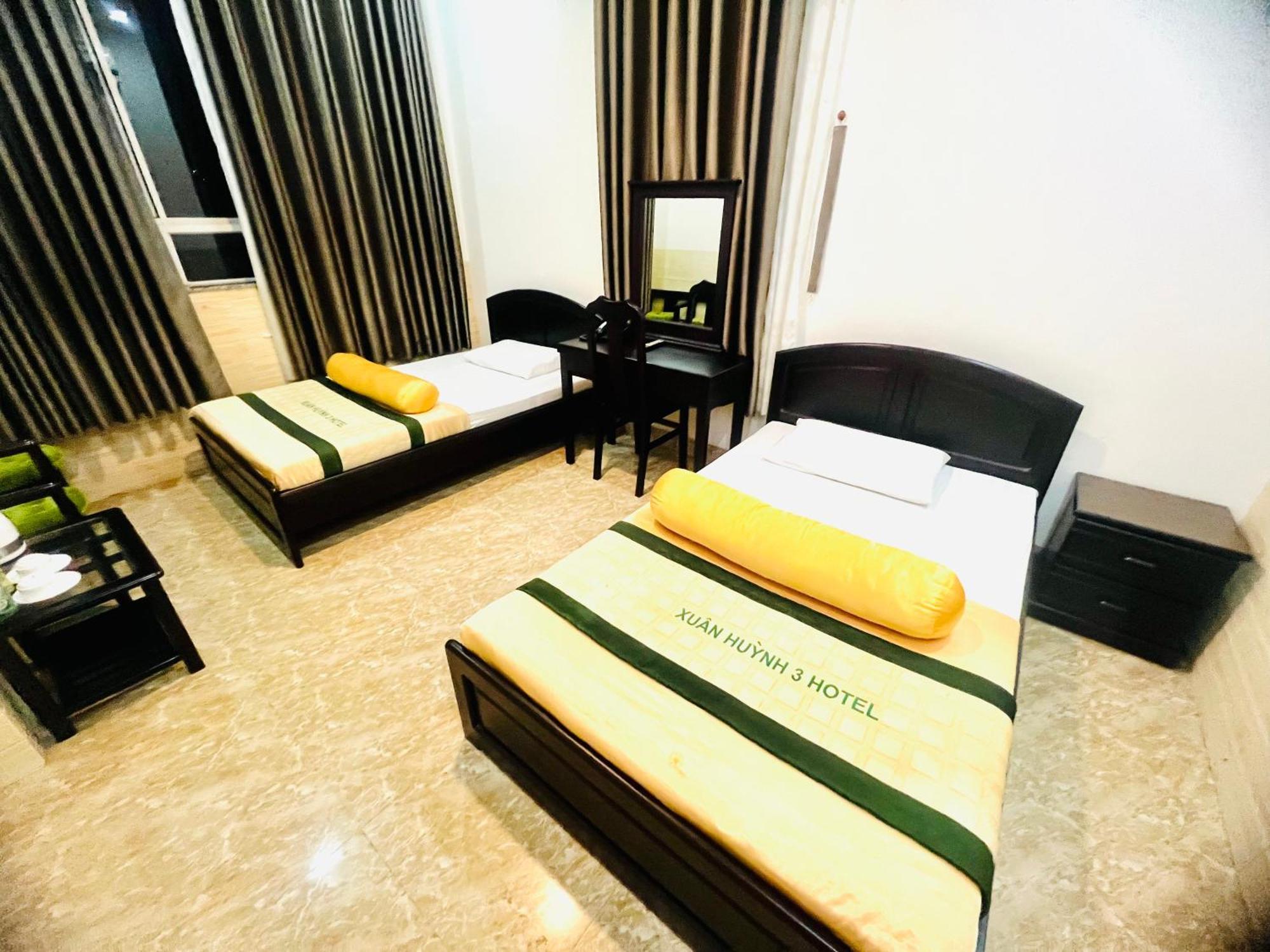 XUÂN HUỲNH 3 Hotel Soc Trang Exterior foto