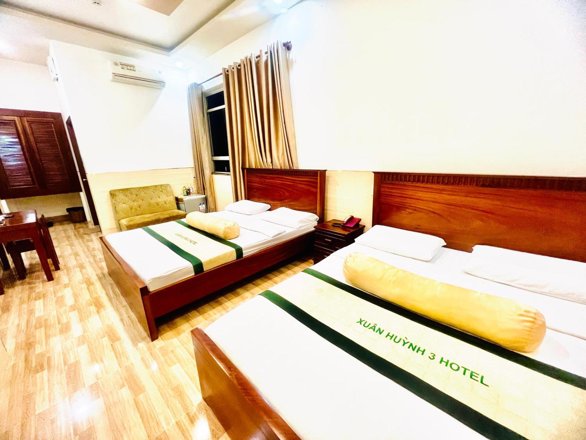 XUÂN HUỲNH 3 Hotel Soc Trang Exterior foto